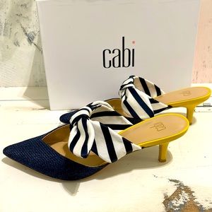 Cabi Bow Kitten Heels Yellow and Navy Heels Sz 7.5